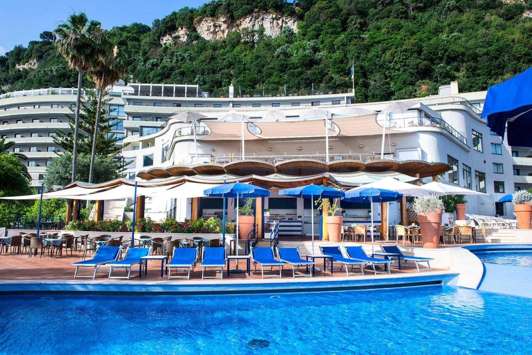 Hilton Sorrento Palace Exterior foto