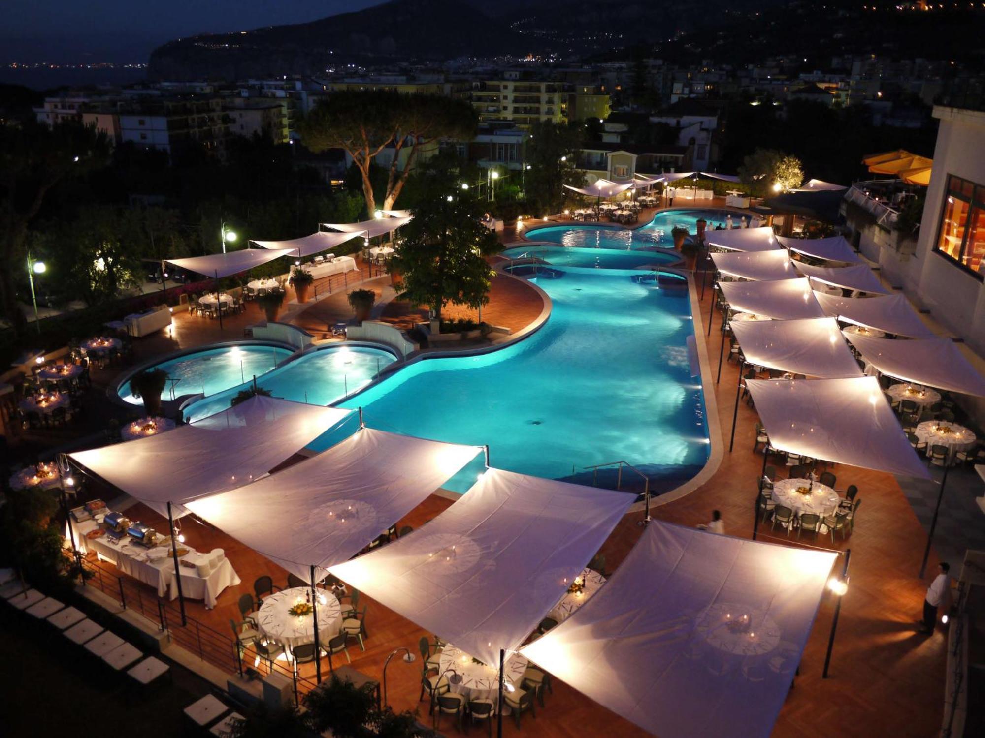 Hilton Sorrento Palace Exterior foto